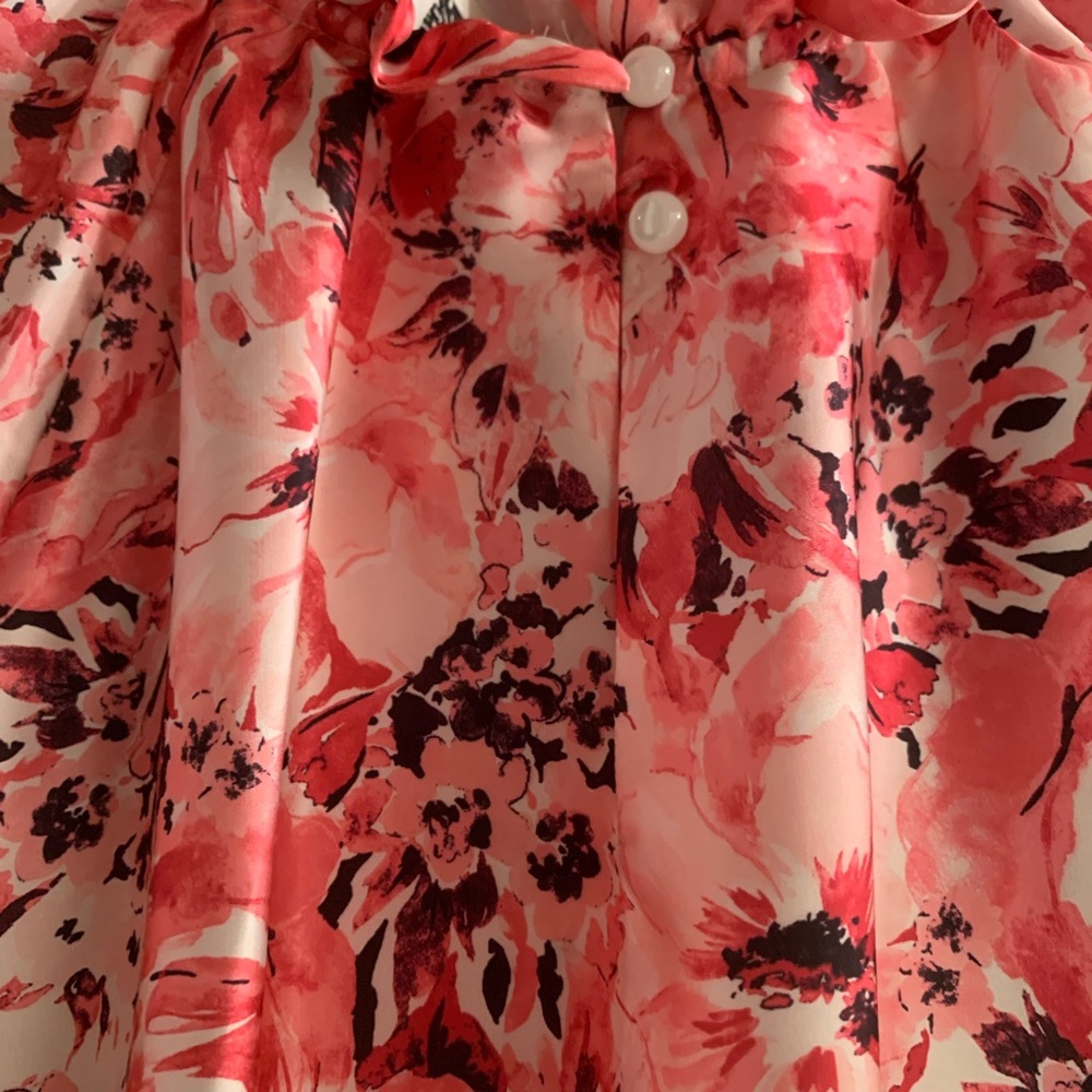 Anne Klien Pink and Red Floral Blouse 3/$25 - Picture 5 of 5